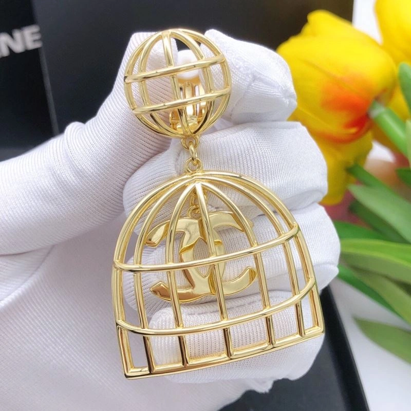 Chanel Earrings Comfortable 232223