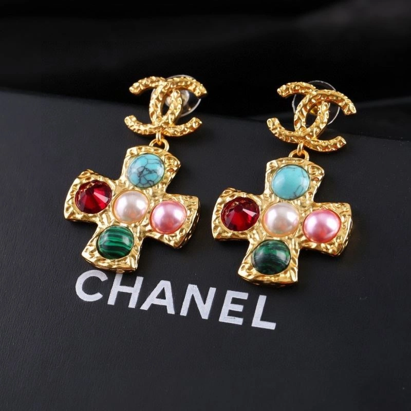 Chanel Earrings Snug 232204