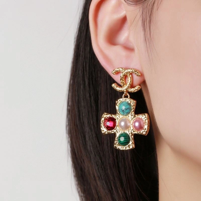 Chanel Earrings Snug 232204
