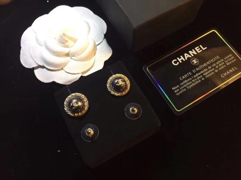 Supportive Chanel Earrings 232173