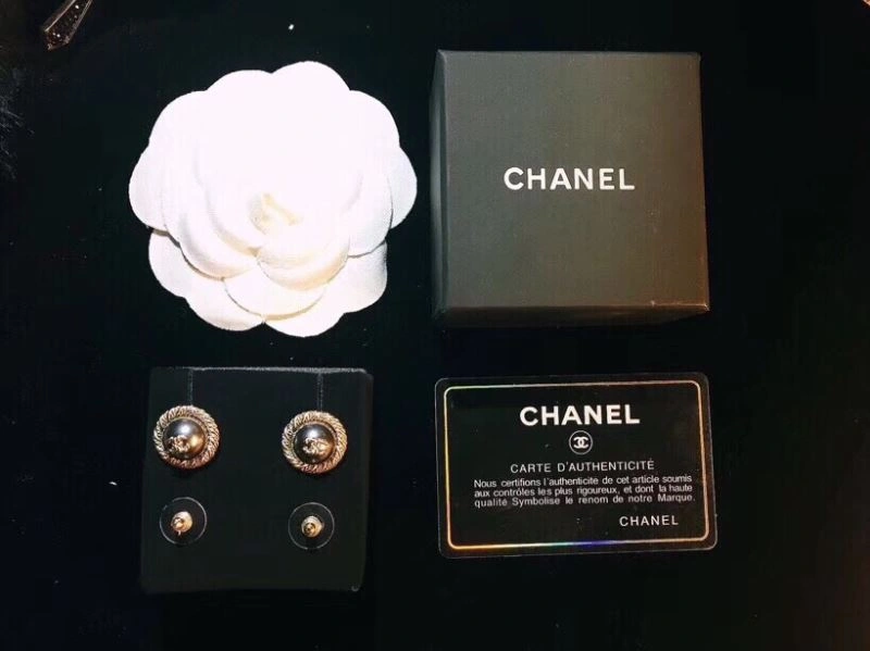 Supportive Chanel Earrings 232173