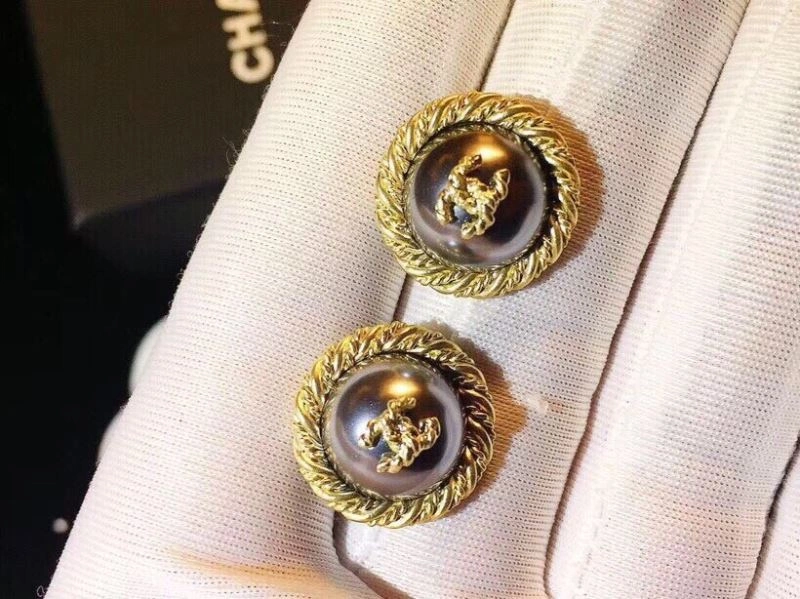 Supportive Chanel Earrings 232173