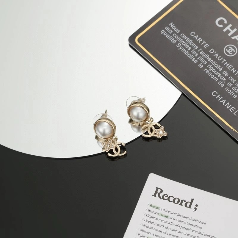 MoistureWicking Chanel Earrings 232169