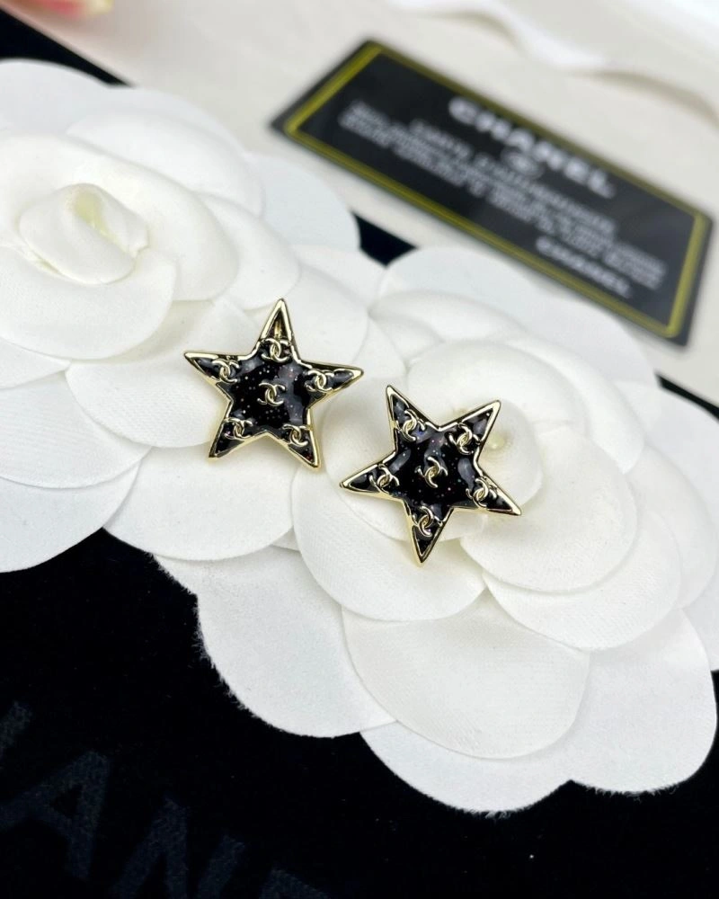 Sporty Chanel Earrings 232165