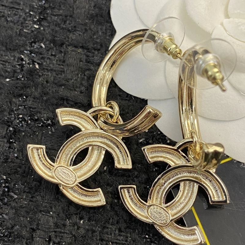 Sustainable Chanel Earrings 232177