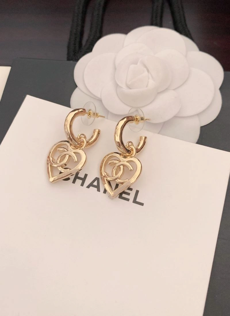 Seasonal Chanel Earrings 232151