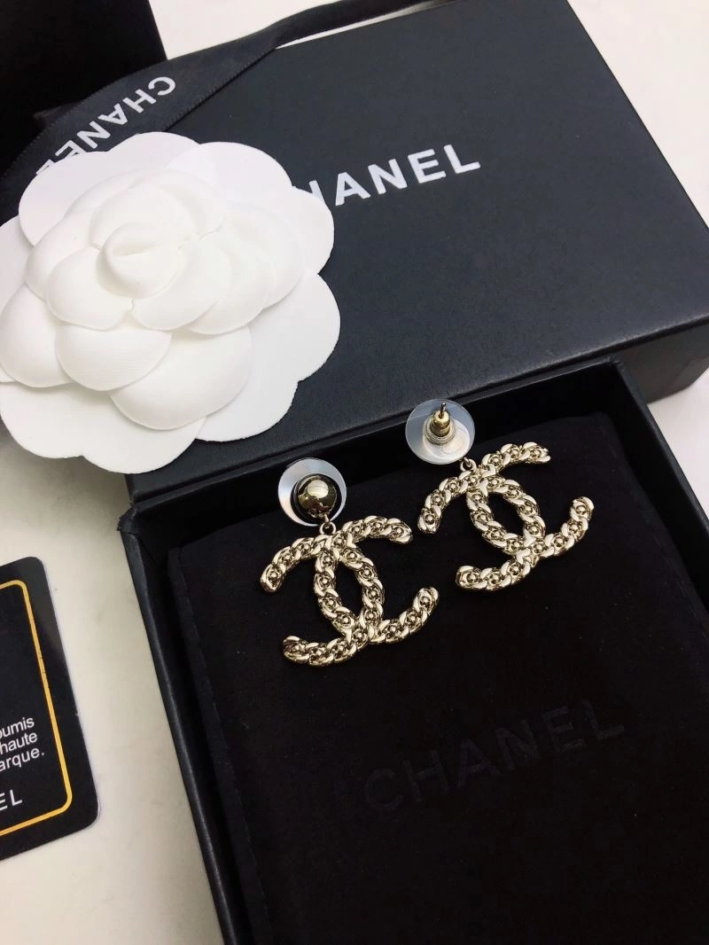 Timeless Chanel Earrings 232158