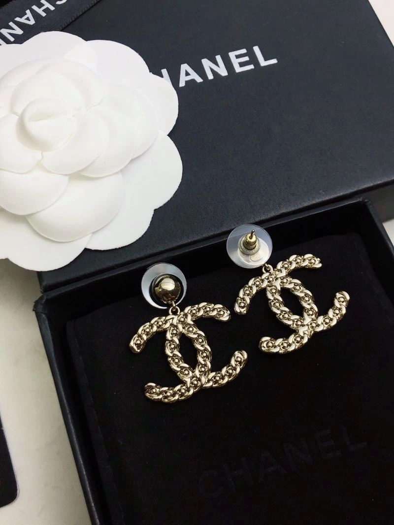 Timeless Chanel Earrings 232158