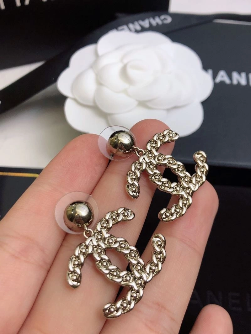 Timeless Chanel Earrings 232158