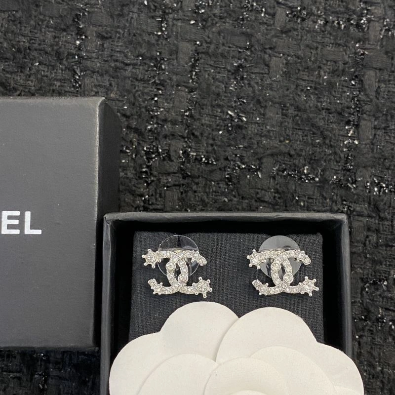 Chanel Earrings Breathable 232215