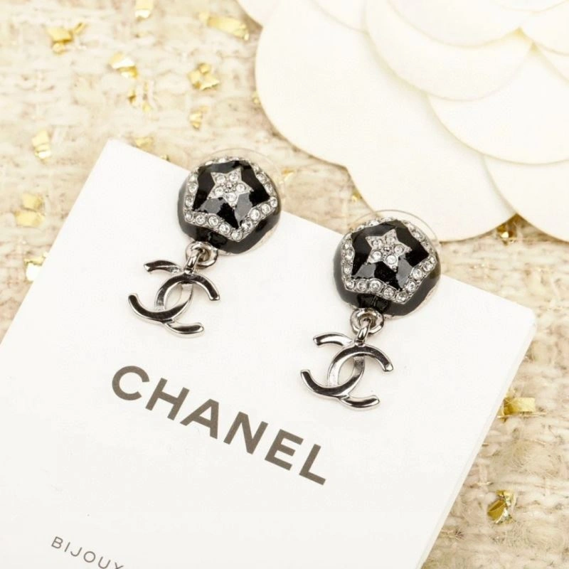 Cozy Chanel Earrings 232148