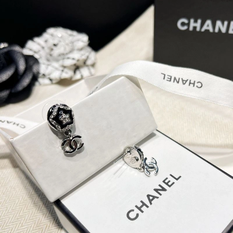 Cozy Chanel Earrings 232148