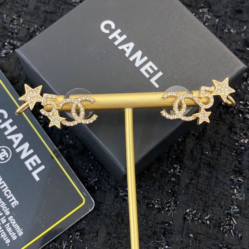 Comfortable Chanel Earrings 232179