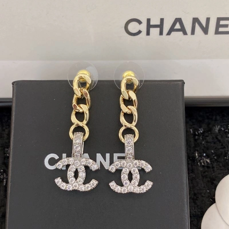 Bright Chanel Earrings 232186