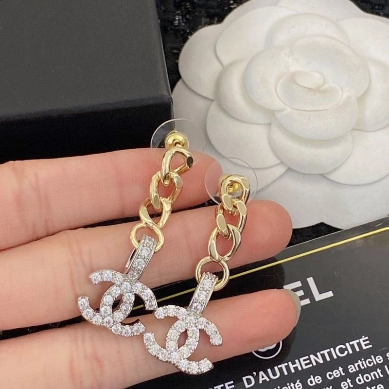 Bright Chanel Earrings 232186