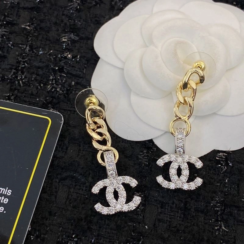 Bright Chanel Earrings 232186