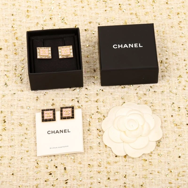 Sporty Chanel Earrings 232152