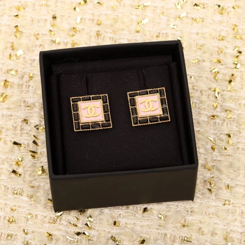 Sporty Chanel Earrings 232152