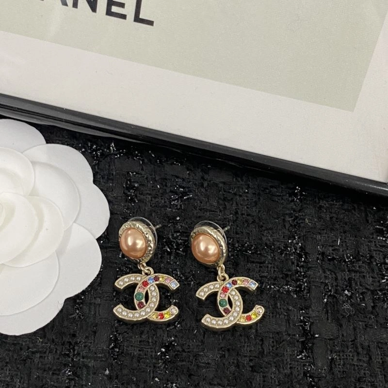 Chanel Earrings Modern 232133