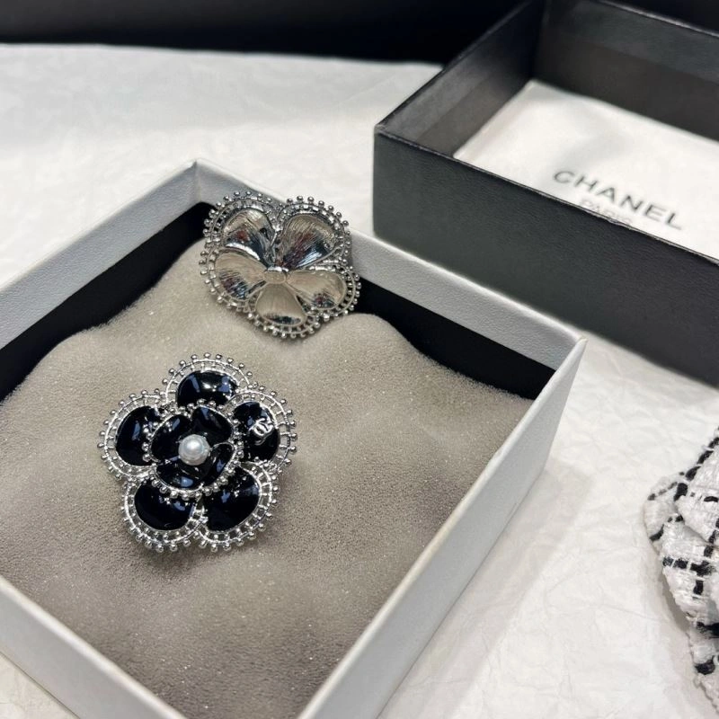 Chanel Earrings ModernLook 232190