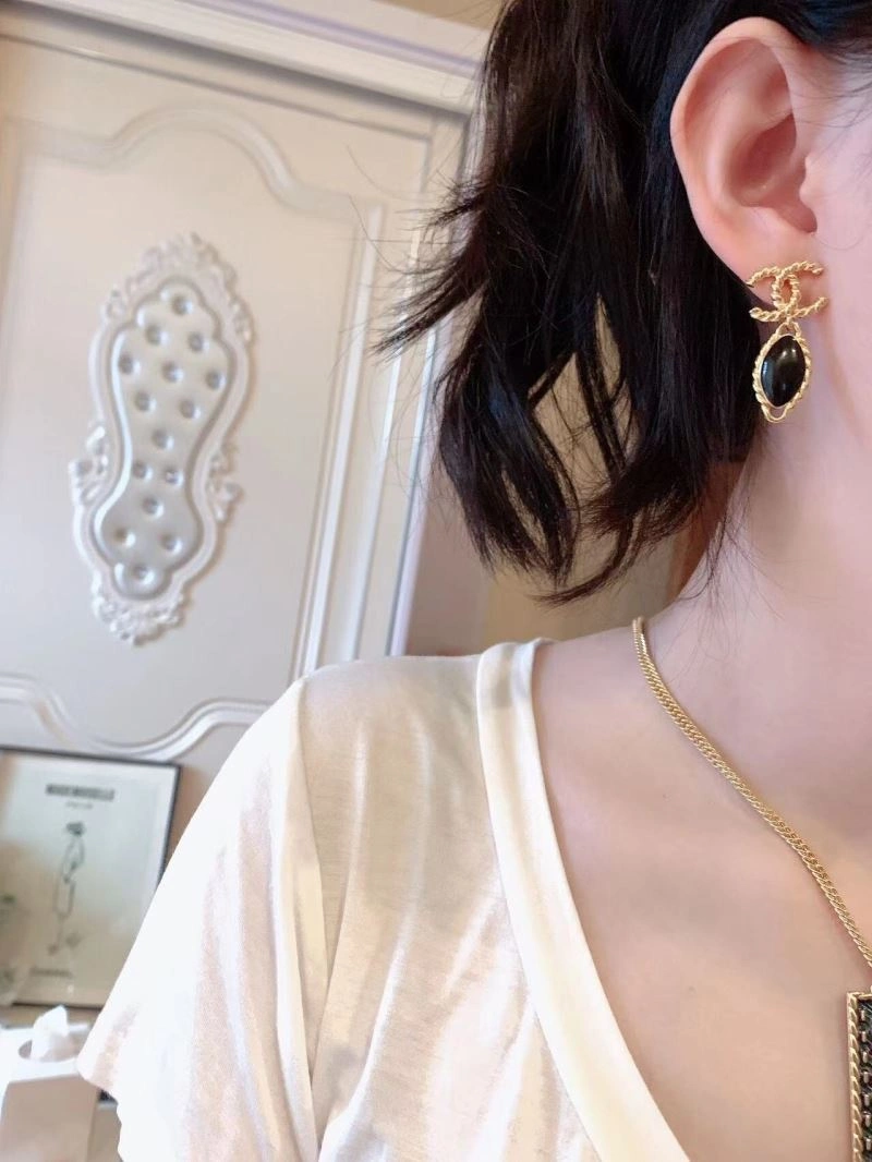 Durable Chanel Earrings 232224