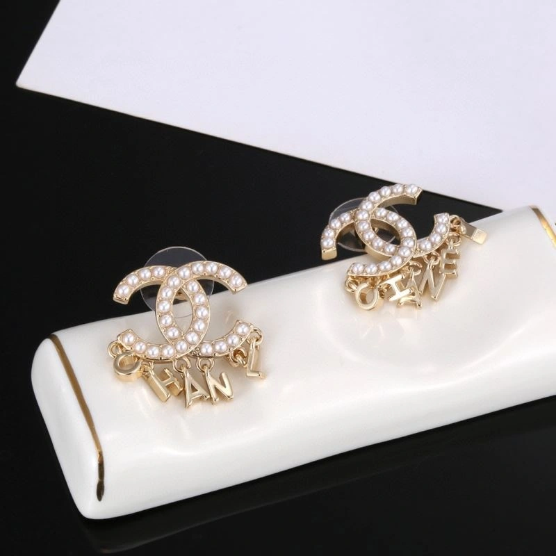 Chanel Earrings Durable 232144