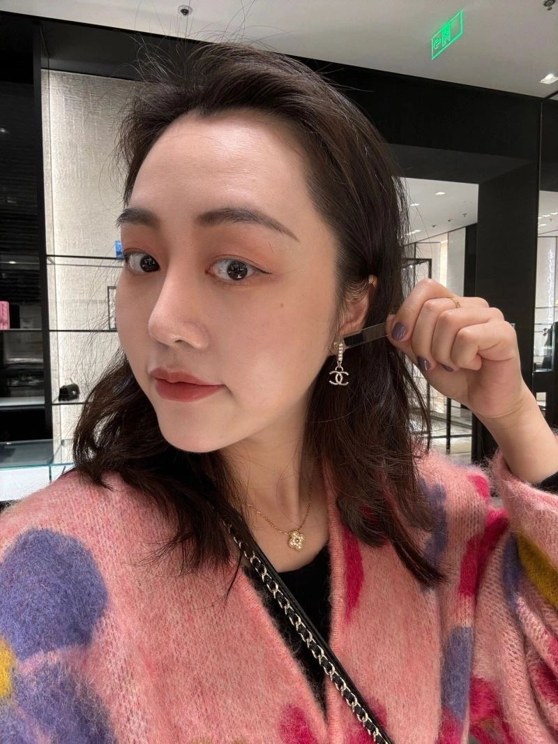 Chanel Earrings Lightweight 232119