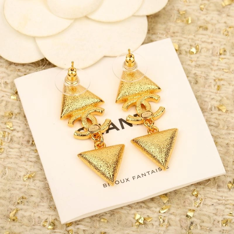 Sleek Chanel Earrings 232112
