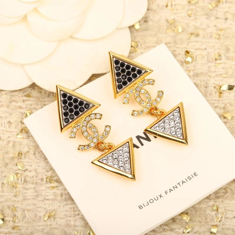 Sleek Chanel Earrings 232112