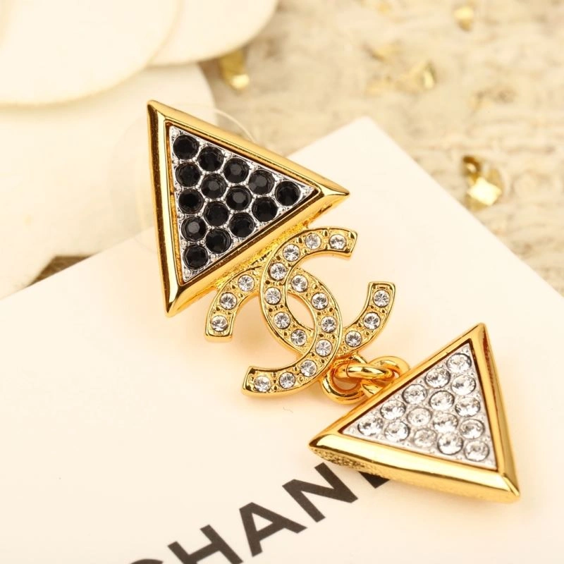 Sleek Chanel Earrings 232112