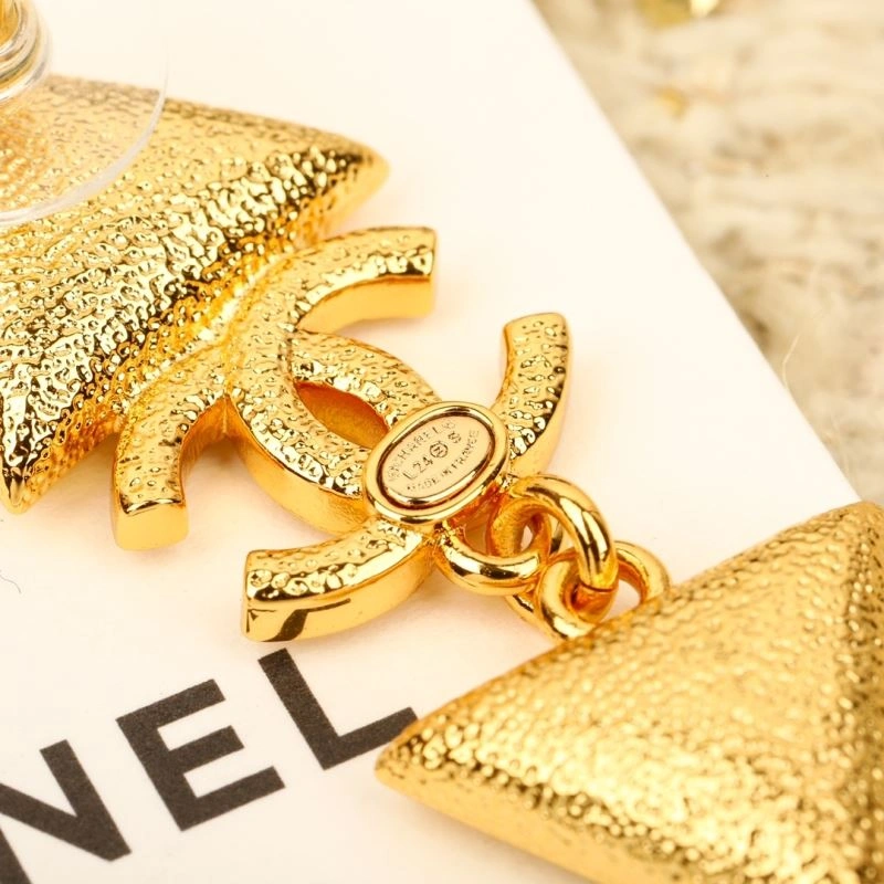 Sleek Chanel Earrings 232112