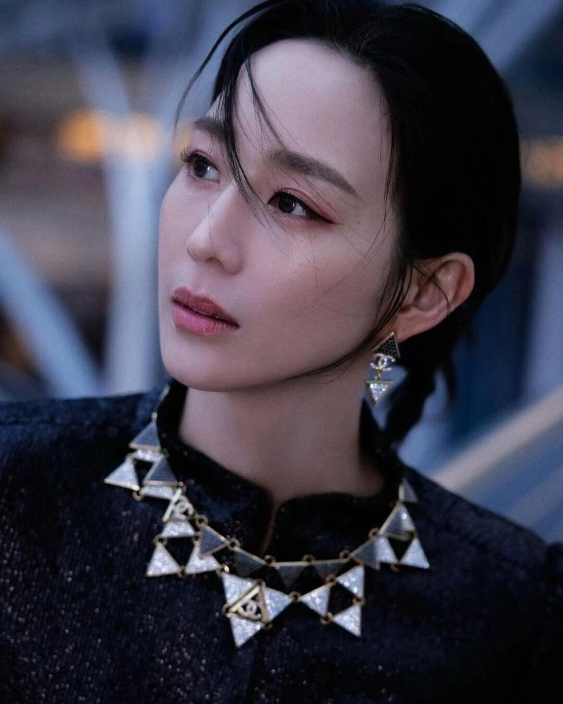 Sleek Chanel Earrings 232112