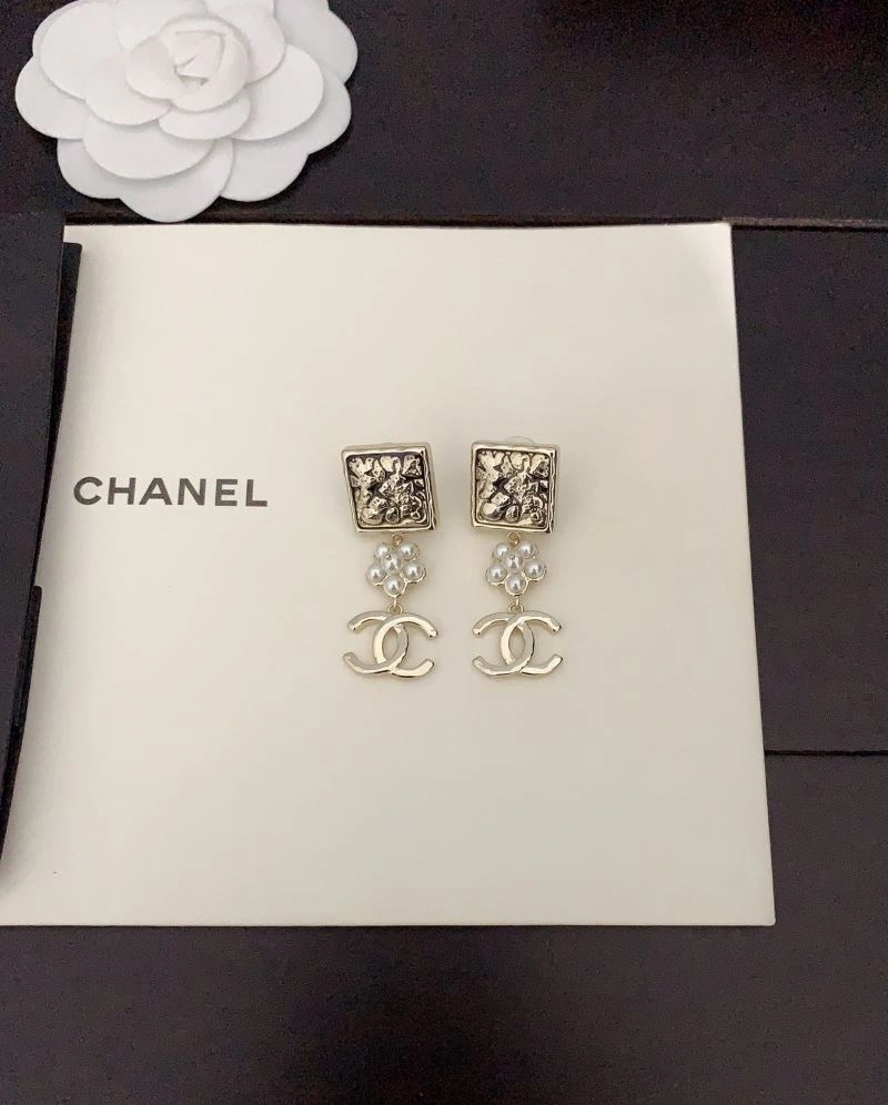 WaterResistant Chanel Earrings 232162