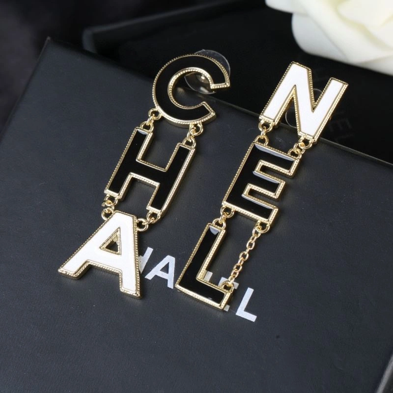 Chanel Earrings FreshLook 231844
