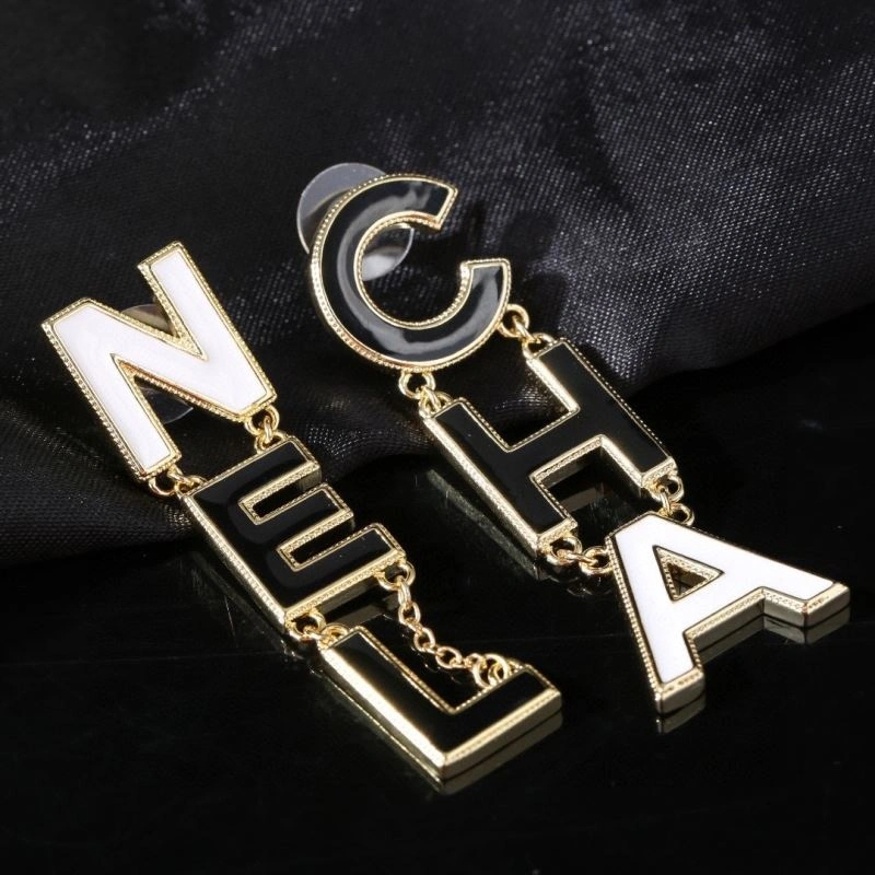 Chanel Earrings FreshLook 231844