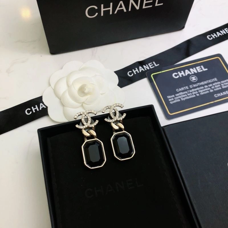 Cozy Chanel Earrings 231838