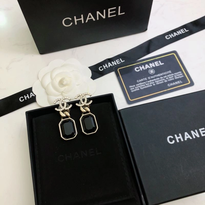 Cozy Chanel Earrings 231838