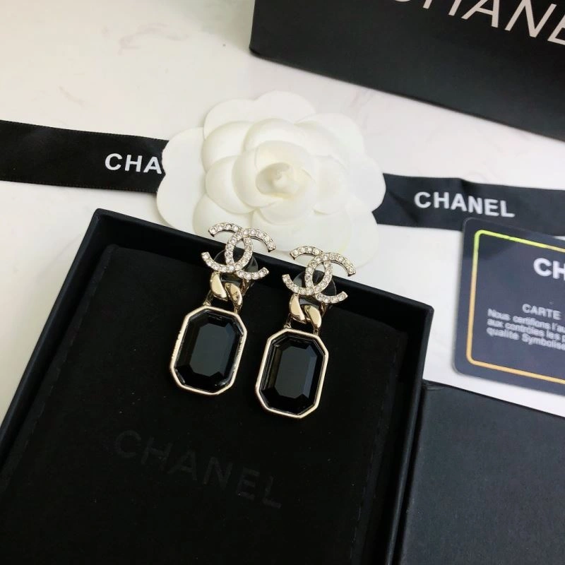 Cozy Chanel Earrings 231838