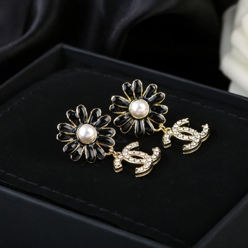 Chanel Earrings Colorful 231843