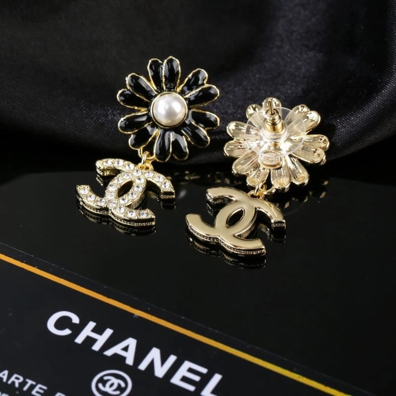 Chanel Earrings Colorful 231843