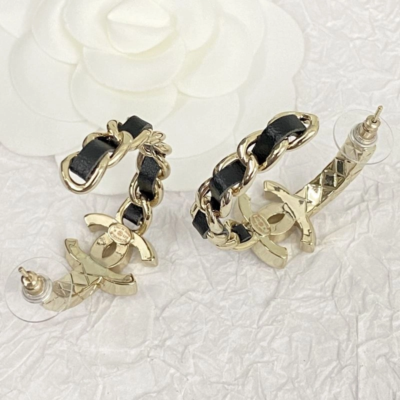 Breathable Chanel Earrings 231873