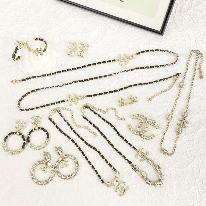 Breathable Chanel Earrings 231873