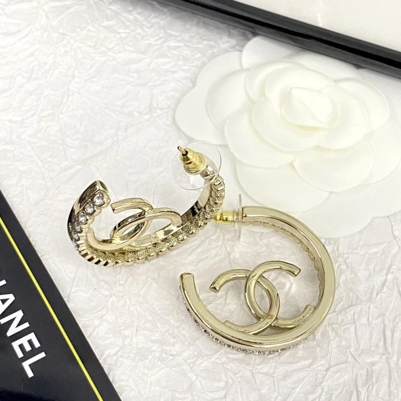 Refined Chanel Earrings 231878