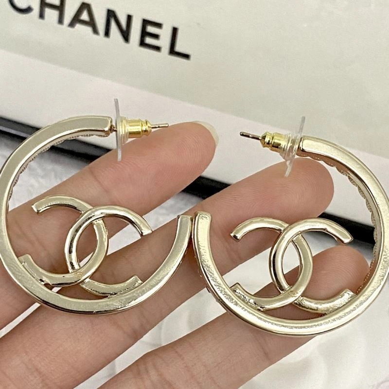Refined Chanel Earrings 231878