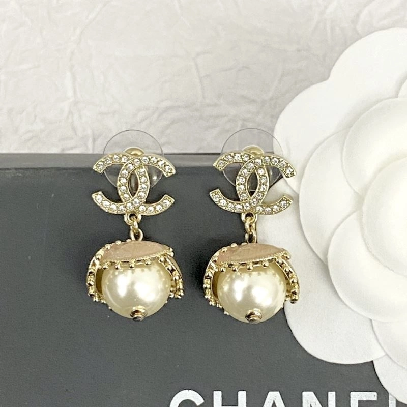 Chanel Earrings Contemporary 231826