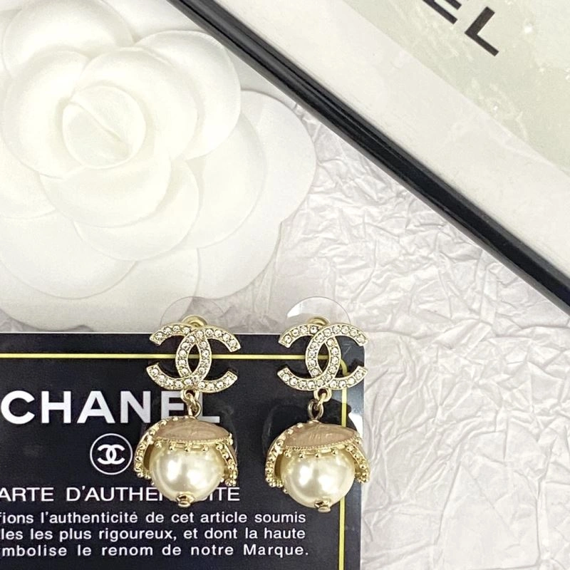 Chanel Earrings Contemporary 231826