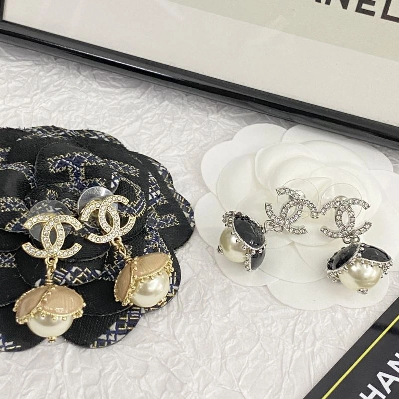 Chanel Earrings Contemporary 231826