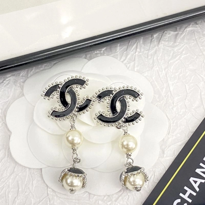 Chanel Earrings SmoothTexture 231828