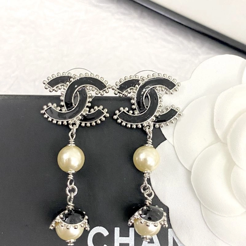 Chanel Earrings SmoothTexture 231828