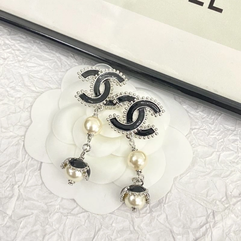 Chanel Earrings SmoothTexture 231828